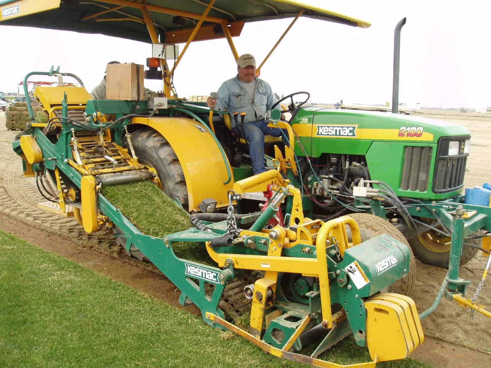 Hand stack sod harvester